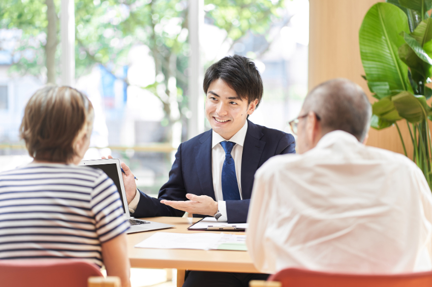 Step3.マンションの売却を依頼する不動産会社を選ぶ