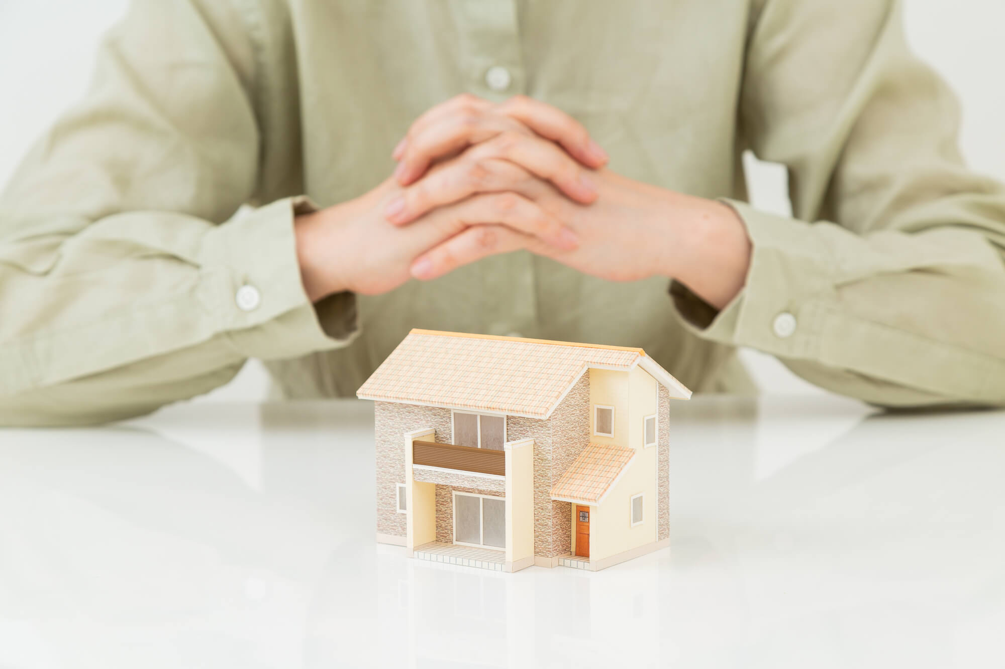 戸建ては買取と仲介どちらで売るべき？相場や選び方を解説