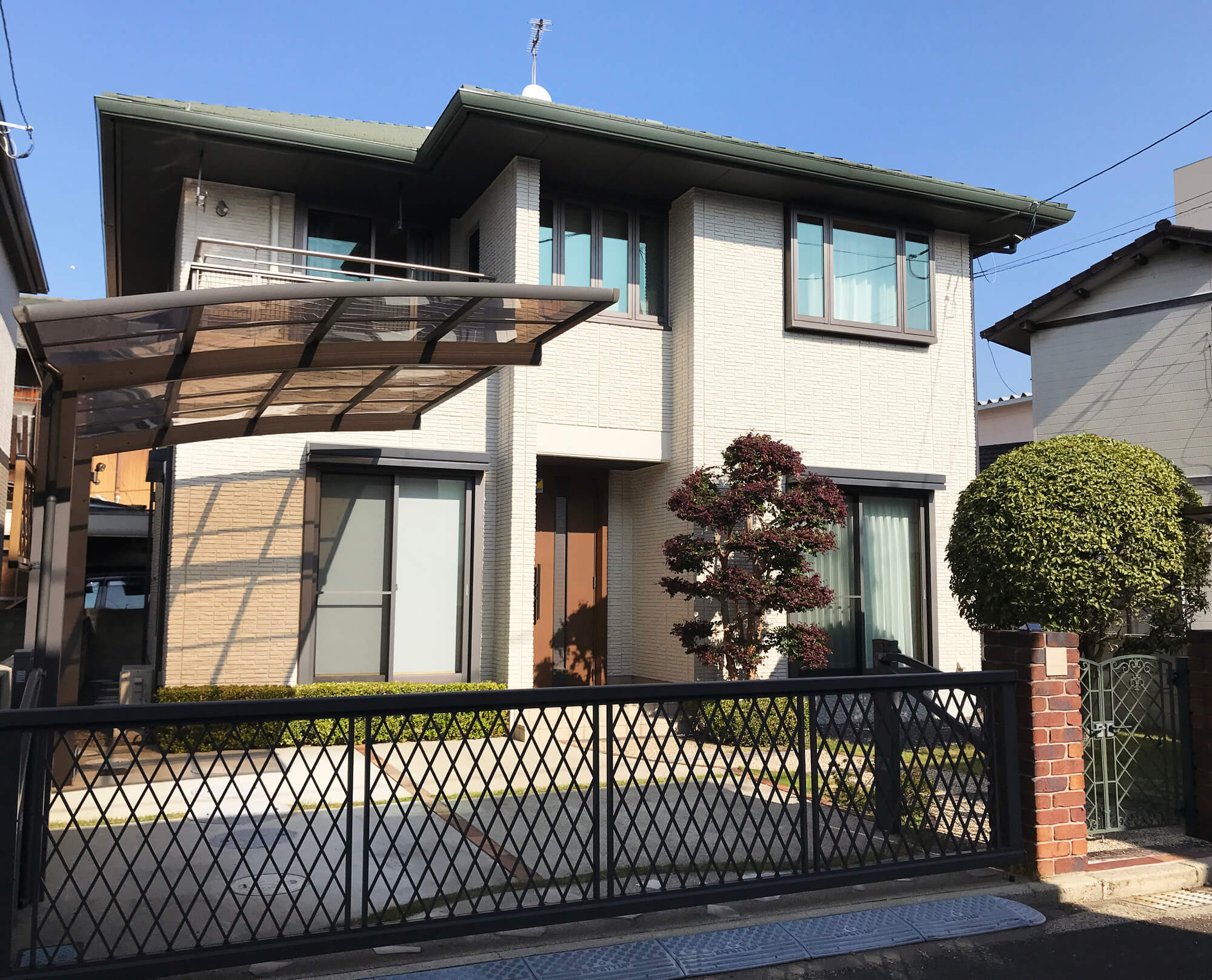 実家を売却すると後悔する？税金や片付けで困る？売る方法や注意点も紹介